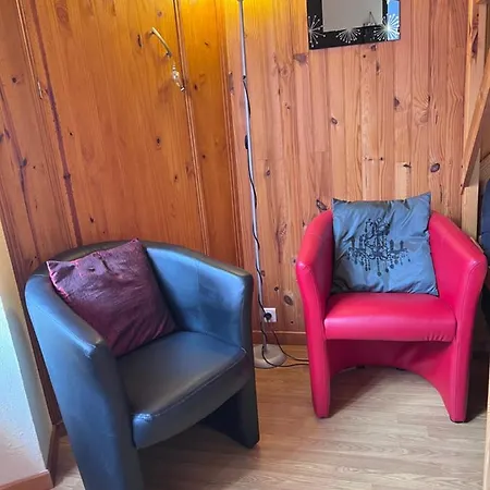 L'astazou Prêt Gracieux Du Matériel De Au