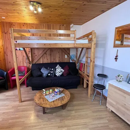 L'astazou Prêt Gracieux Du Matériel De Au Appartement *